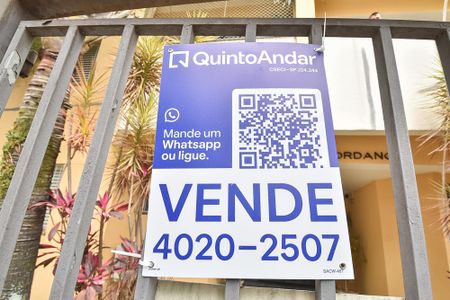 Apartamento à venda com 60m², 2 quartos e 1 vaga Apartamento à venda com 60m², 2 quartos e 1 vagaPlaca