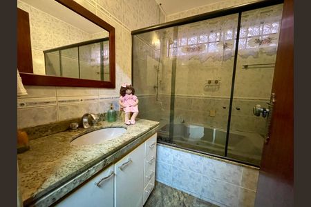 Casa à venda com 360m², 3 quartos e 4 vagas