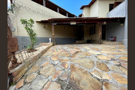 Casa à venda com 360m², 3 quartos e 4 vagas