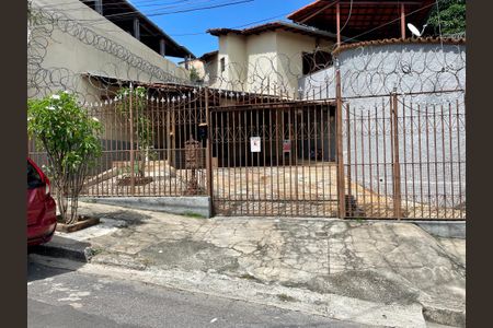 Casa à venda com 360m², 3 quartos e 4 vagas