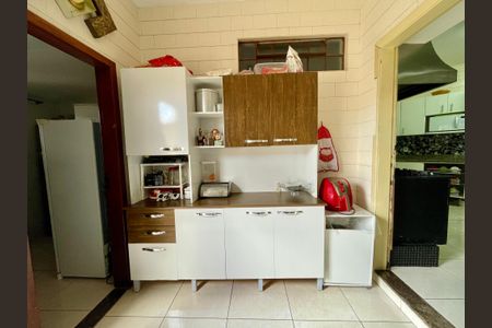 Casa à venda com 360m², 3 quartos e 4 vagas