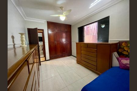 Casa à venda com 360m², 3 quartos e 4 vagas