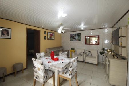 Sala de casa para alugar com 1 quarto, 60m² em Morro Santana, Porto Alegre