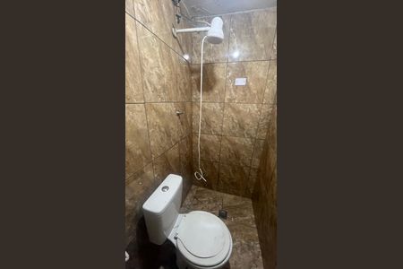 Banheiro Social de kitnet/studio para alugar com 1 quarto, 25m² em Vila Industrial (campinas), Campinas
