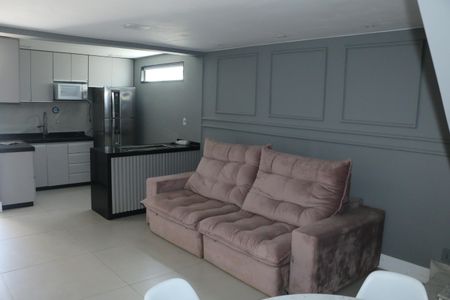 Sala de casa para alugar com 2 quartos, 150m² em Luz, Nova Iguaçu