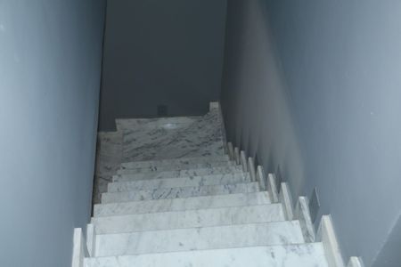 Escada de casa para alugar com 2 quartos, 150m² em Luz, Nova Iguaçu