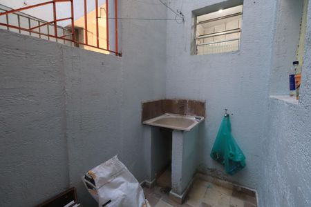 Casa para alugar com 25m², 1 quarto e sem vagaÁrea de Serviço
