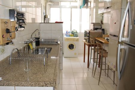 Apartamento à venda com 97m², 2 quartos e 1 vagaCozinha