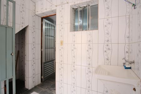 Casa para alugar com 25m², 1 quarto e sem vagaÁrea de Serviço
