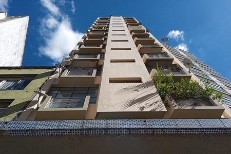 Apartamento à venda com 41m², 1 quarto e sem vaga Apartamento à venda com 41m², 1 quarto e sem vagaFachada