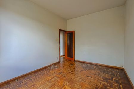 Casa à venda com 223m², 5 quartos e 10 vagas Casa à venda com 223m², 5 quartos e 10 vagasQuarto 5