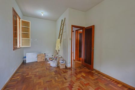 Casa à venda com 223m², 5 quartos e 10 vagas Casa à venda com 223m², 5 quartos e 10 vagasQuarto 4