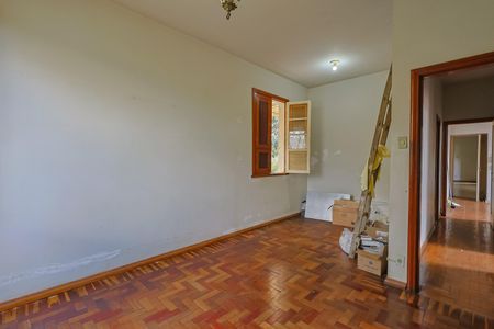 Casa à venda com 223m², 5 quartos e 10 vagas Casa à venda com 223m², 5 quartos e 10 vagasQuarto 4