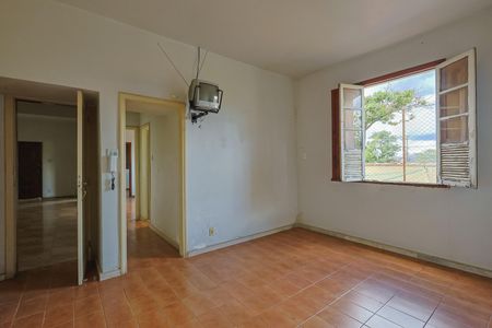 Casa à venda com 223m², 5 quartos e 10 vagas Casa à venda com 223m², 5 quartos e 10 vagasCopa