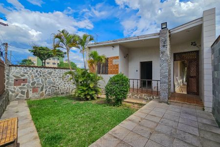 Casa à venda com 223m², 5 quartos e 10 vagas Casa à venda com 223m², 5 quartos e 10 vagasJardim