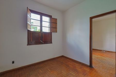 Casa à venda com 223m², 5 quartos e 10 vagas Casa à venda com 223m², 5 quartos e 10 vagasQuarto 1