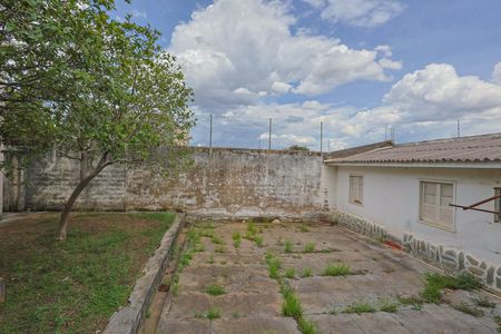 Casa à venda com 223m², 5 quartos e 10 vagas Casa à venda com 223m², 5 quartos e 10 vagasÁrea externa