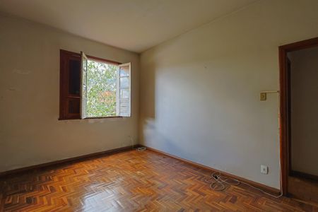 Casa à venda com 223m², 5 quartos e 10 vagas Casa à venda com 223m², 5 quartos e 10 vagasQuarto 5