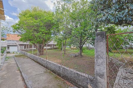 Casa à venda com 223m², 5 quartos e 10 vagas Casa à venda com 223m², 5 quartos e 10 vagasÁrea externa