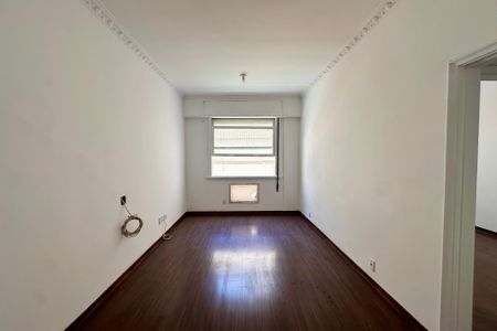 Apartamento à venda com 62m², 1 quarto e sem vaga