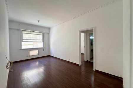 Apartamento à venda com 62m², 1 quarto e sem vaga