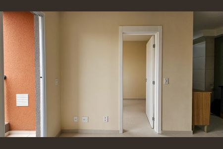 Sala de apartamento para alugar com 2 quartos, 37m² em Vila Isa, São Paulo