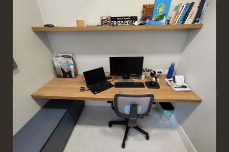 Apartamento à venda com 150m², 3 quartos e 2 vagasEscritório 