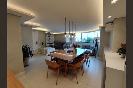 Apartamento à venda com 150m², 3 quartos e 2 vagasSala 