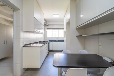 Apartamento para alugar com 208m², 3 quartos e 3 vagasCozinha