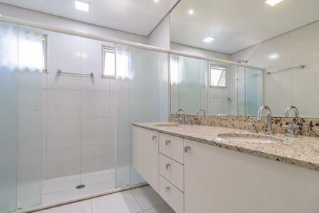 Apartamento para alugar com 208m², 3 quartos e 3 vagasBanheiro da Suíte 3