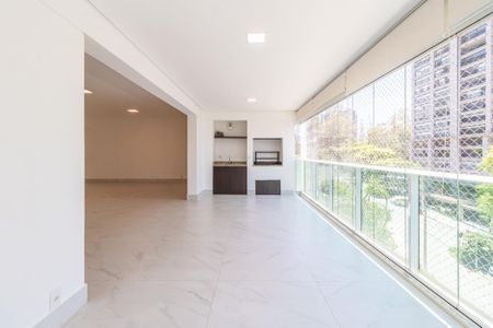 Apartamento para alugar com 208m², 3 quartos e 3 vagasSala