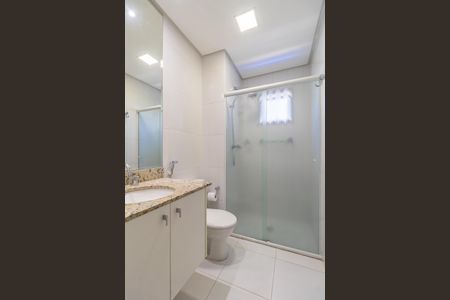 Apartamento para alugar com 208m², 3 quartos e 3 vagasBanheiro da Suíte 1