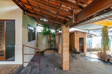 Casa para alugar com 300m², 3 quartos e 4 vagasÁrea externa