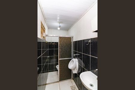 Casa para alugar com 300m², 3 quartos e 4 vagasBanheiro de serviço