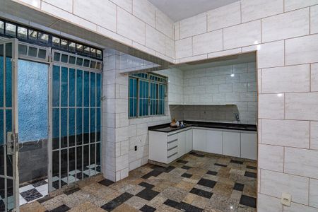 Casa para alugar com 300m², 3 quartos e 4 vagasCozinha