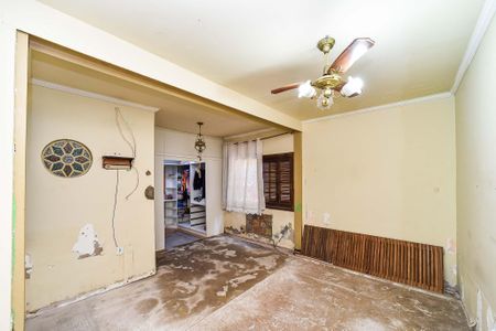 Casa à venda com 352m², 3 quartos e 3 vagas Casa à venda com 352m², 3 quartos e 3 vagasSuíte