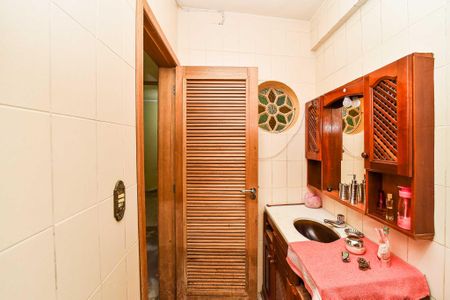 Casa à venda com 352m², 3 quartos e 3 vagas Casa à venda com 352m², 3 quartos e 3 vagasBanheiro da Suíte