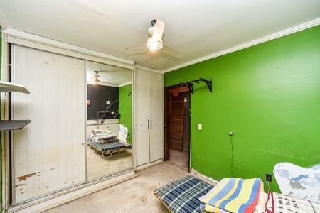 Casa à venda com 352m², 3 quartos e 3 vagas Casa à venda com 352m², 3 quartos e 3 vagasQuarto 1