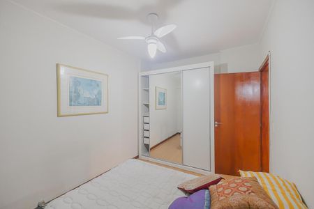 Quarto 1 de apartamento para alugar com 2 quartos, 2486m² em Cerqueira César, São Paulo