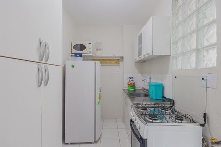 Apartamento para alugar com 2486m², 2 quartos e sem vaga Apartamento para alugar com 2486m², 2 quartos e sem vagaCozinha