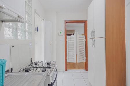 Apartamento para alugar com 2486m², 2 quartos e sem vaga Apartamento para alugar com 2486m², 2 quartos e sem vagaCozinha