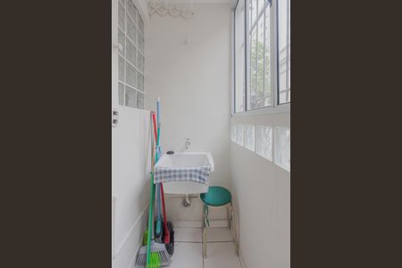 Apartamento para alugar com 2486m², 2 quartos e sem vaga Apartamento para alugar com 2486m², 2 quartos e sem vagaÁrea de Serviço