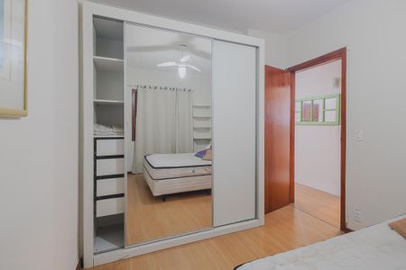 Quarto 1 de apartamento para alugar com 2 quartos, 2486m² em Cerqueira César, São Paulo