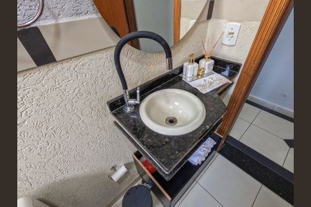 Casa à venda com 256m², 3 quartos e 6 vagas