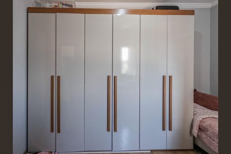 Casa à venda com 256m², 3 quartos e 6 vagas