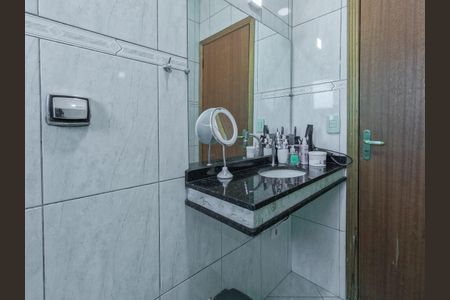 Casa à venda com 256m², 3 quartos e 6 vagas