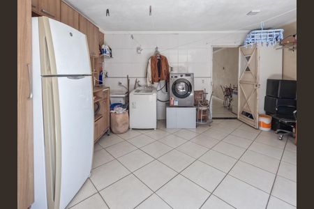 Casa à venda com 256m², 3 quartos e 6 vagas