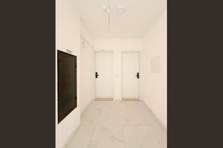 Apartamento para alugar com 100m², 2 quartos e 1 vagaHall social