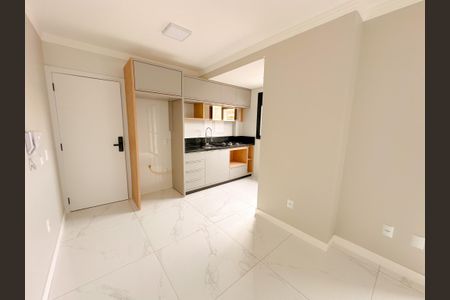 Apartamento para alugar com 100m², 2 quartos e 1 vagaSala