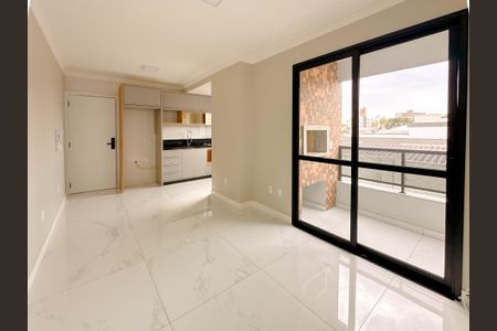 Apartamento para alugar com 100m², 2 quartos e 1 vagaSala